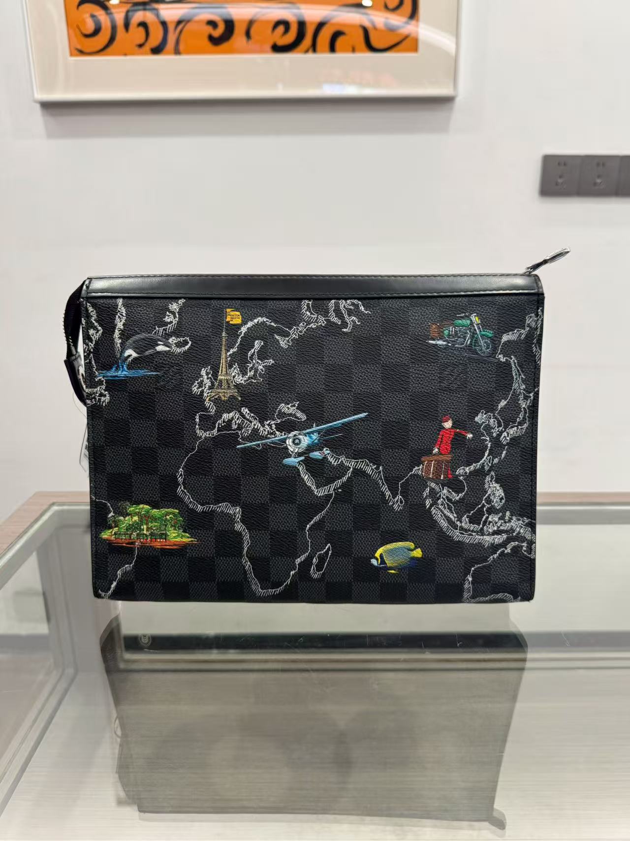 Louis Vuitton - Pochette Voyage - Coated canvas with leather trim - Multicolour with Black and Grey - (Medium)