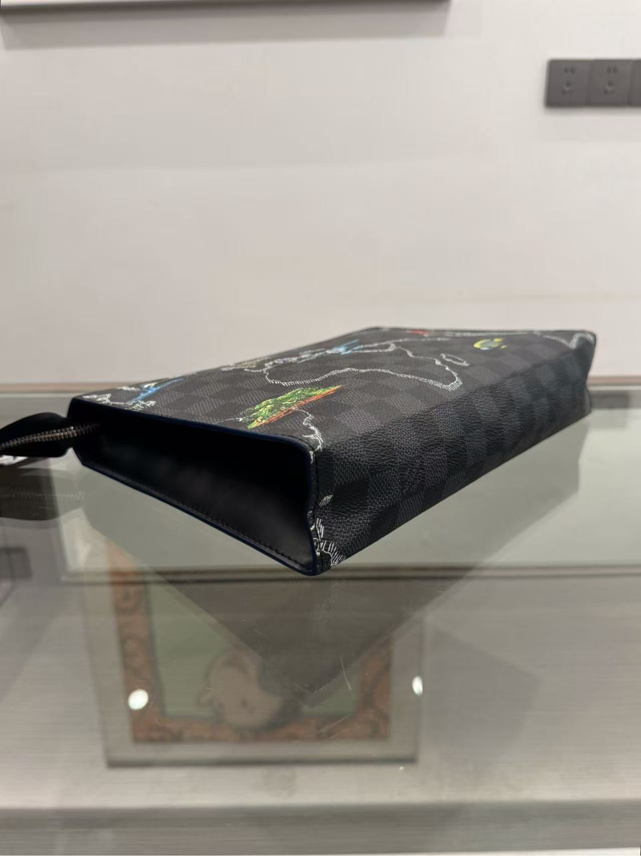 Louis Vuitton - Pochette Voyage - Coated canvas with leather trim - Multicolour with Black and Grey - (Medium)