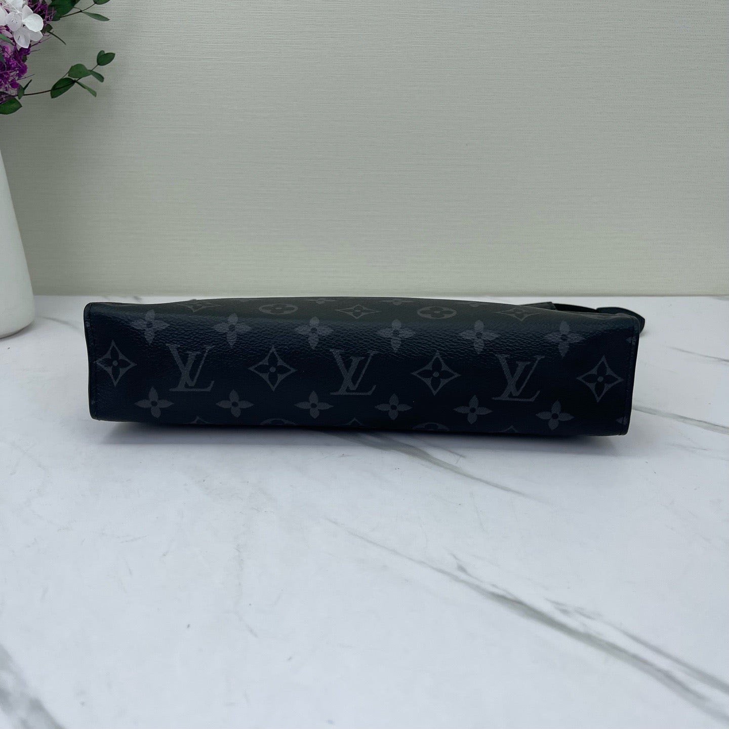 Louis Vuitton - Pochette Voyage GM - Monogram Eclipse Canvas with Leather Trim - Black - (large)