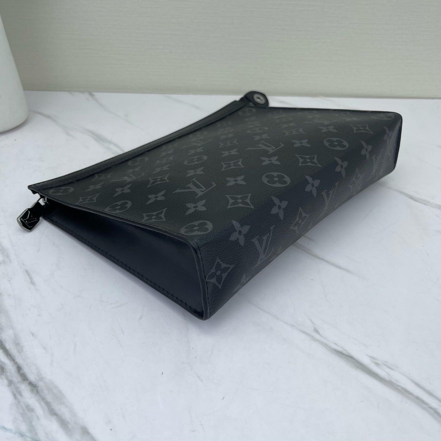 Louis Vuitton - Pochette Voyage GM - Monogram Eclipse Canvas with Leather Trim - Black - (large)