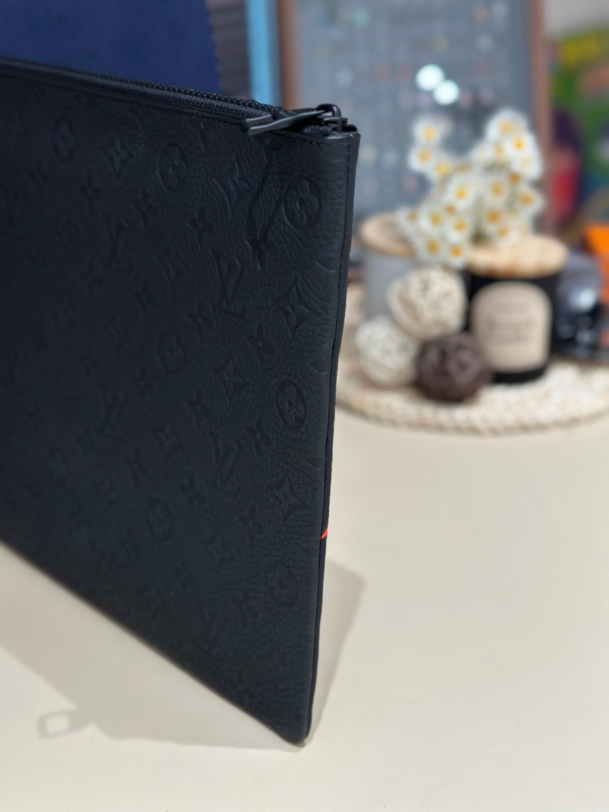 Louis Vuitton - Pochette Voyage GM 'Zoom with Friends' - Leather - Black - (large)