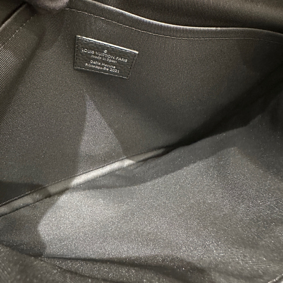 Louis Vuitton - Pochette Voyage GM 'Zoom with Friends' - Leather - Black - (large)