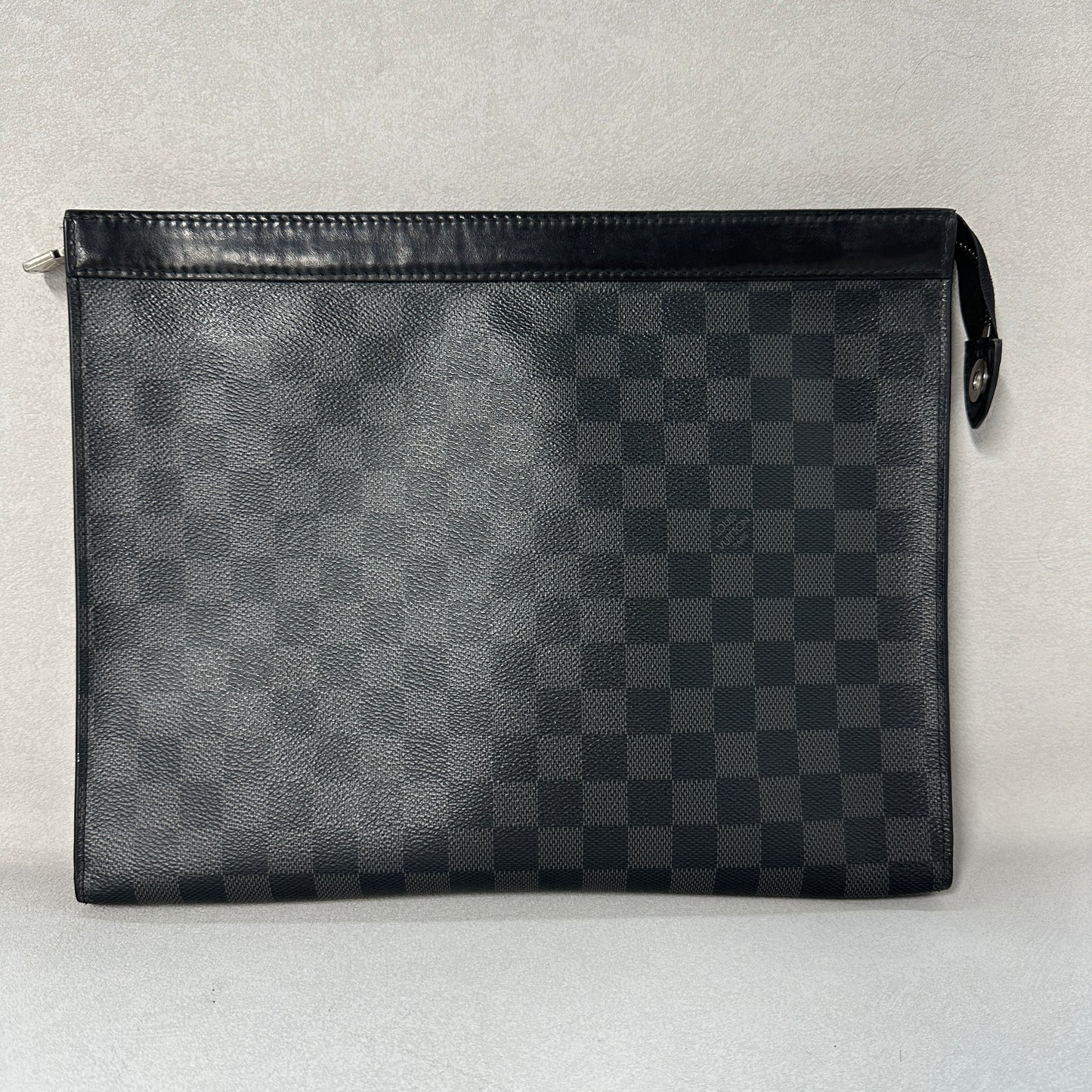 Louis Vuitton - Pochette Voyage - Leather - Black - (large)
