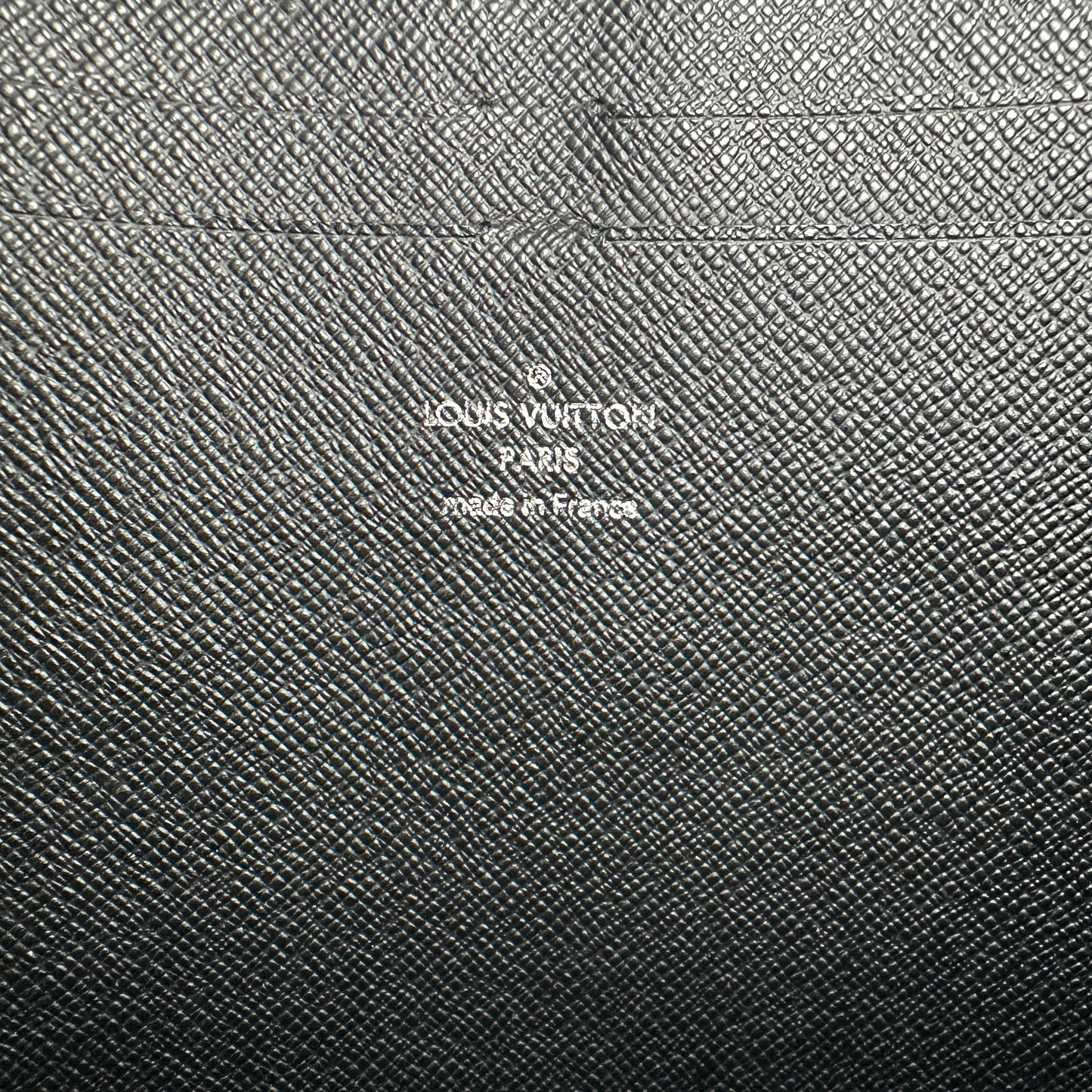 Louis Vuitton - Pochette Voyage - Leather - Black - (large)