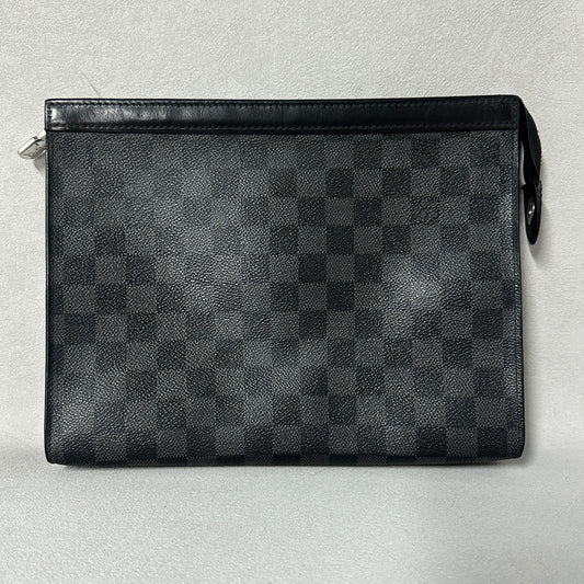 Louis Vuitton - Pochette Voyage MM - Leather - Black - (medium)