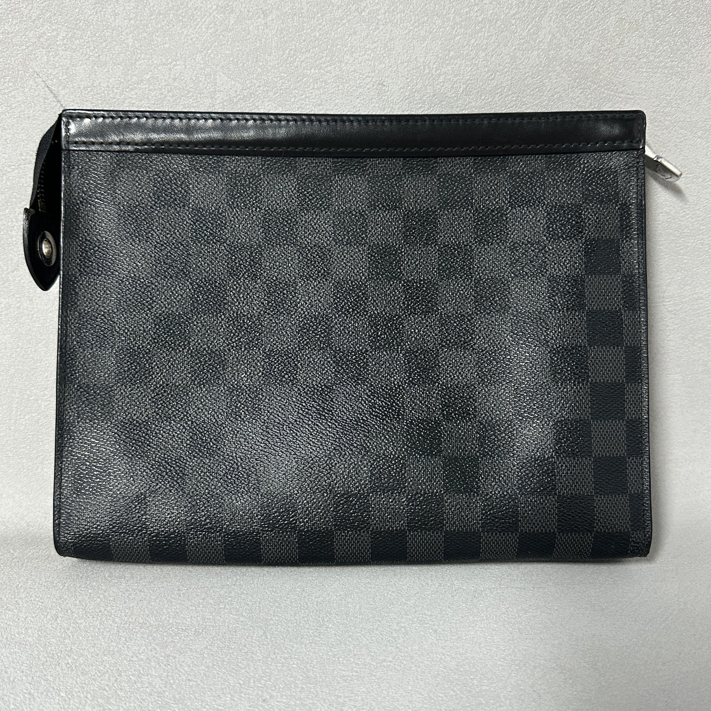 Louis Vuitton - Pochette Voyage MM - Leather - Black - (medium)