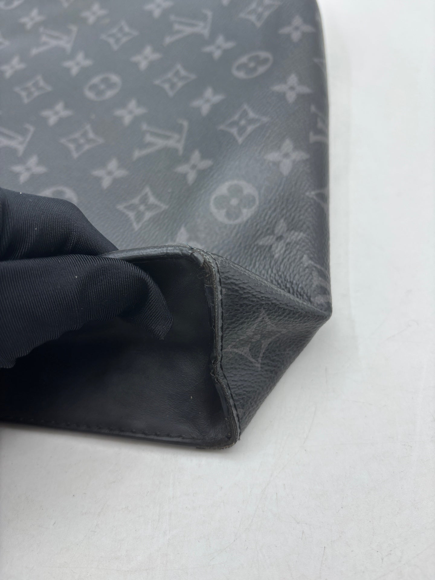 Louis Vuitton - Pochette Voyage - Monogram Eclipse coated canvas - Black - (medium)
