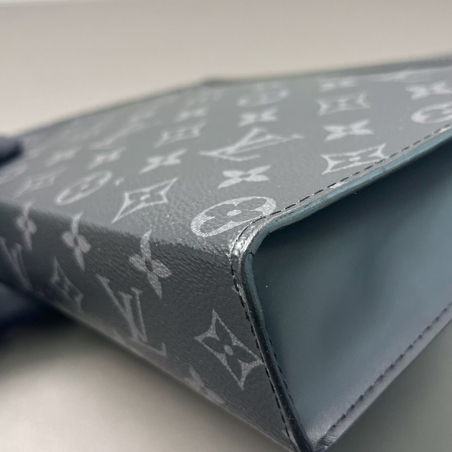 Louis Vuitton - Pochette Voyage - Monogram Eclipse coated canvas with leather trim - Black - (medium)