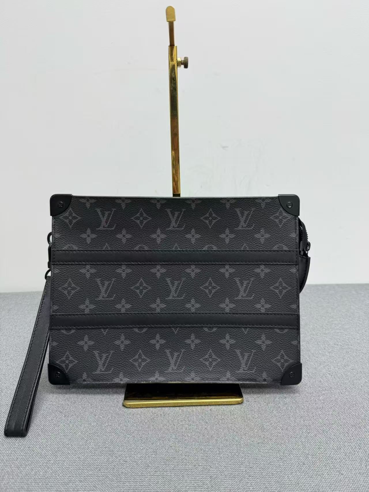 Louis Vuitton - Pochette Voyage - Monogram Eclipse coated canvas with leather trim - Grey - (medium)