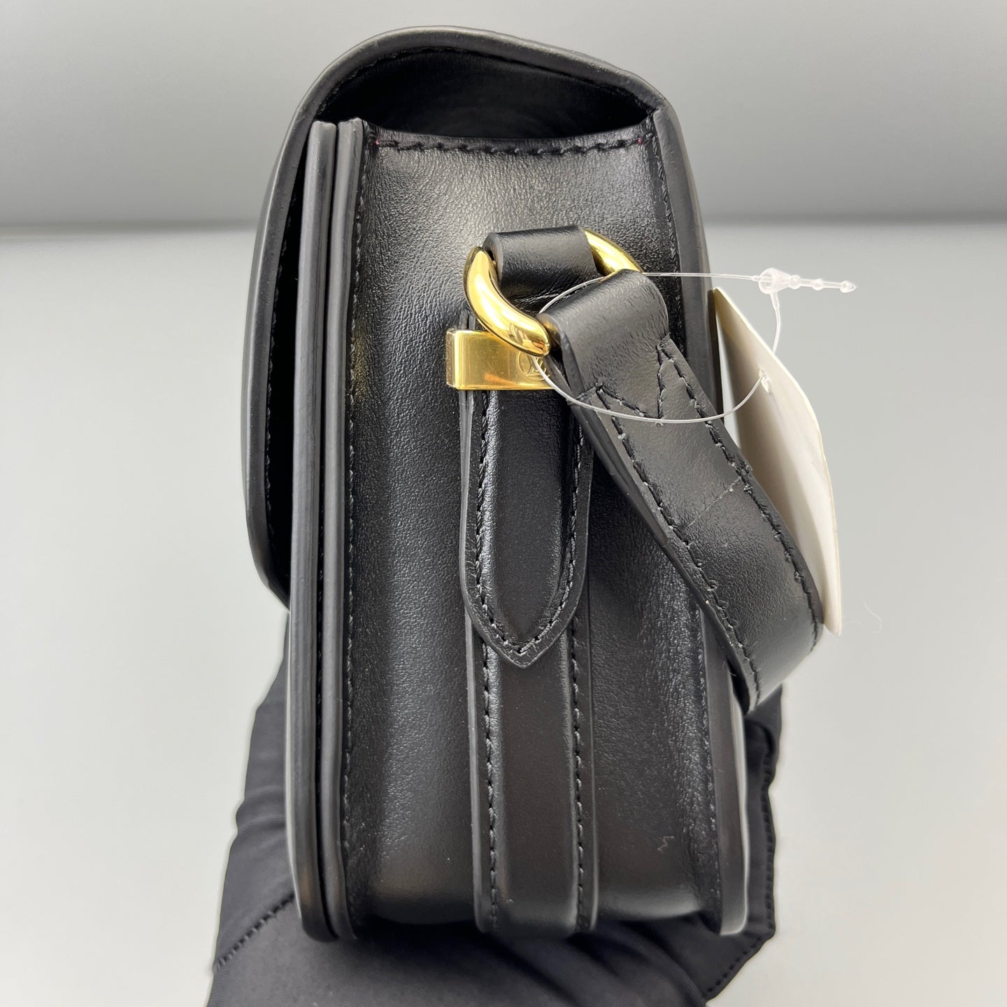 Louis Vuitton - Pont 9 - Leather - Black