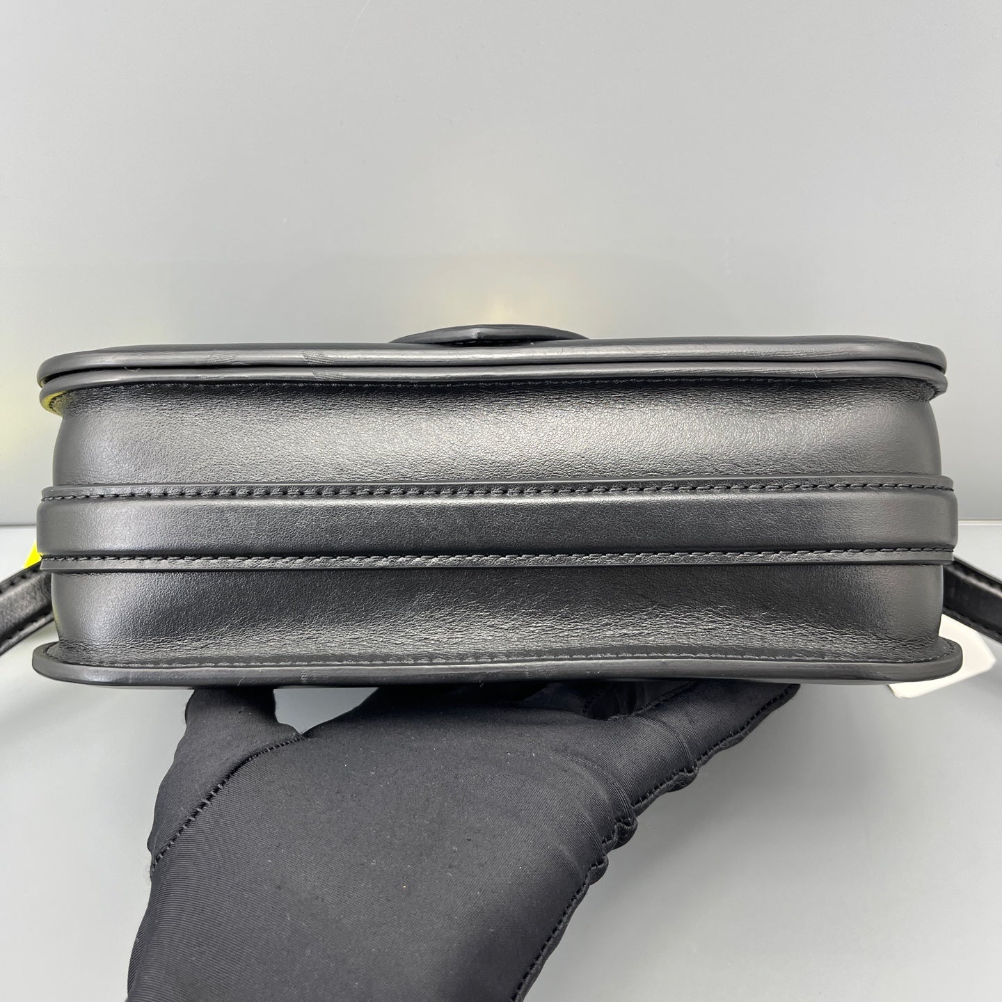Louis Vuitton - Pont 9 - Leather - Black