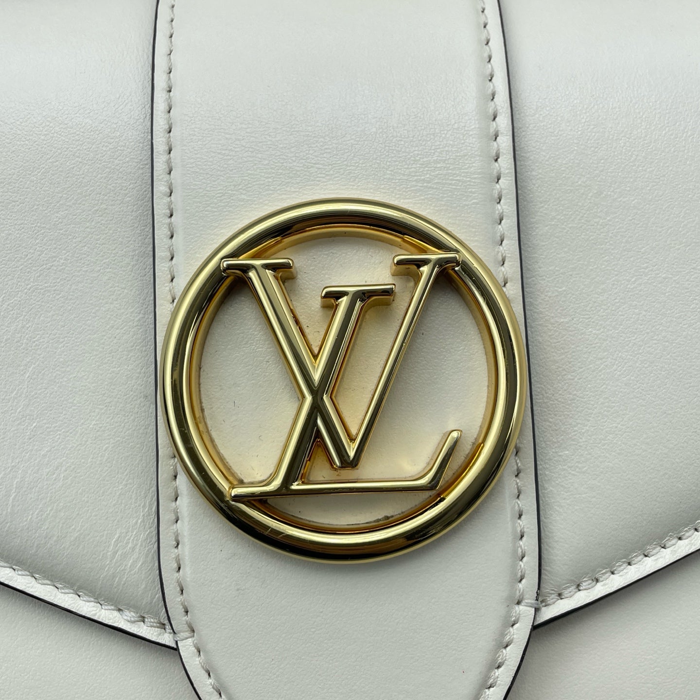 Louis Vuitton - Pont 9 Flap Bag - Smooth cowhide leather - White - (Small)