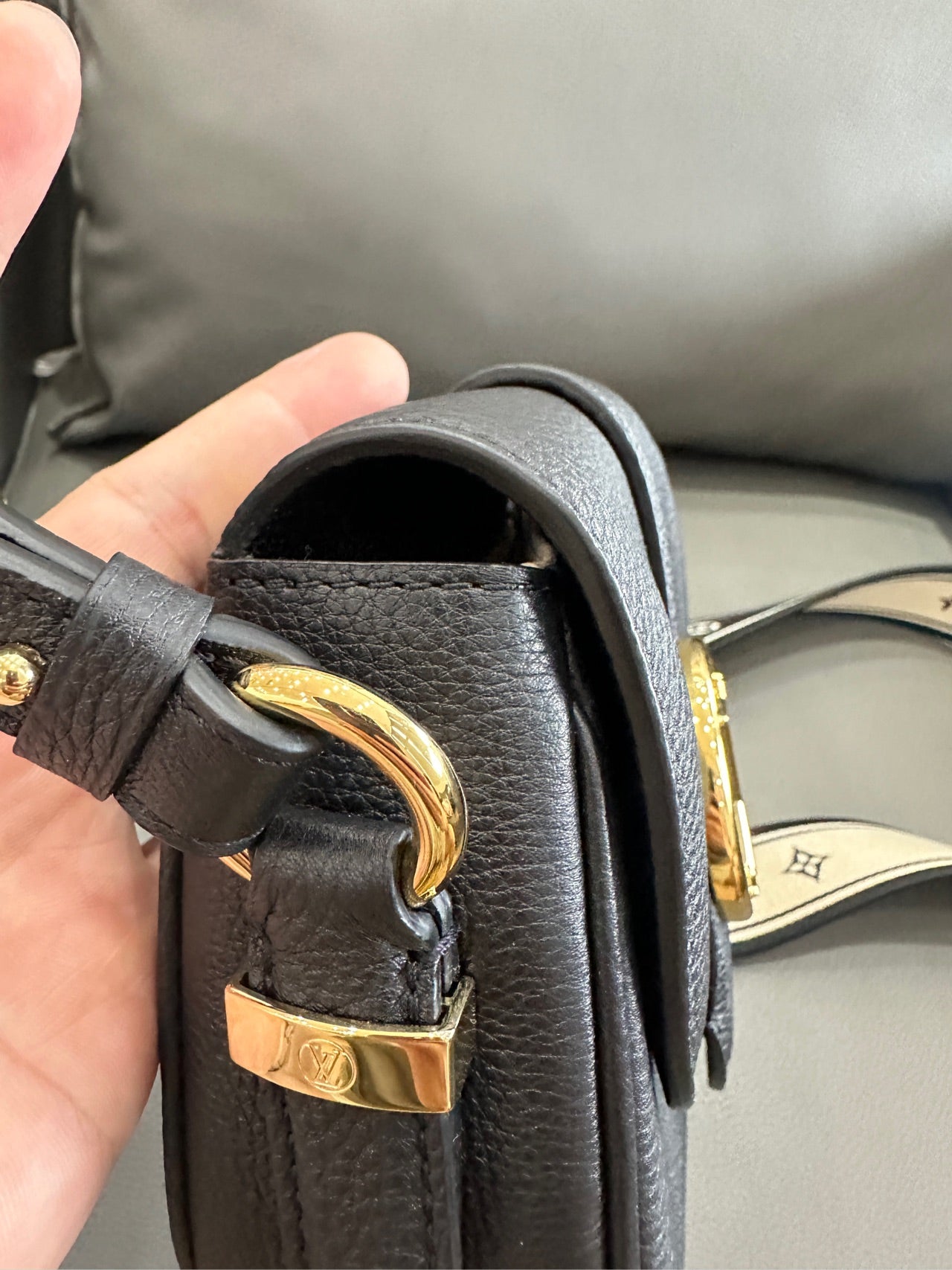 Louis Vuitton - Pont 9 - Leather - Black - (mini)