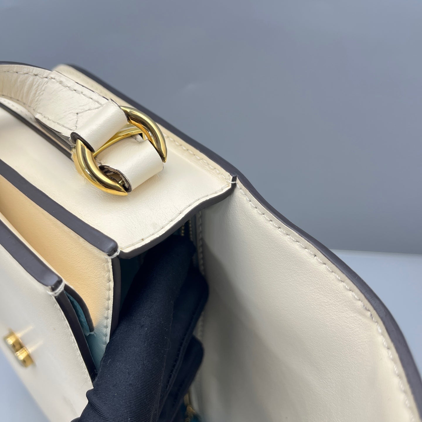 Louis Vuitton - Pont 9 - Leather - White - (Small)