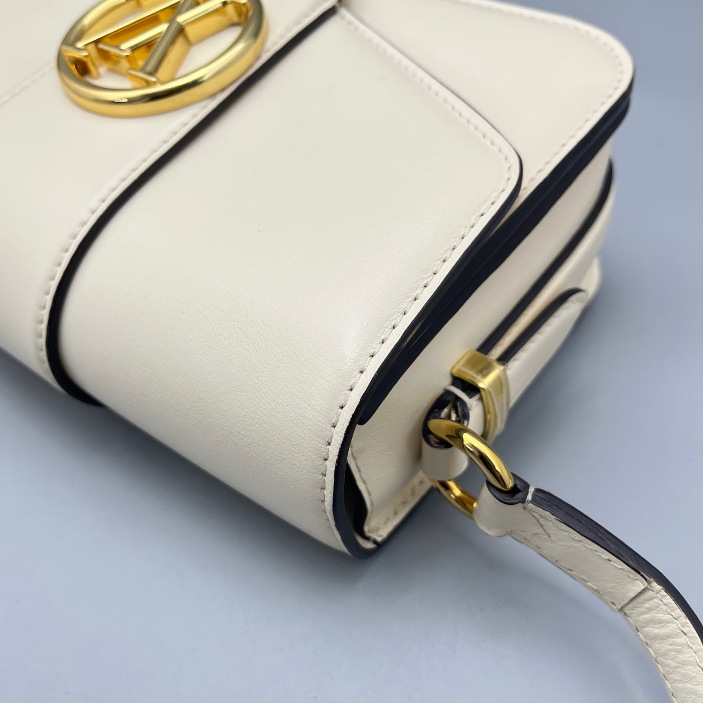 Louis Vuitton - Pont 9 - Leather - White - (Small)