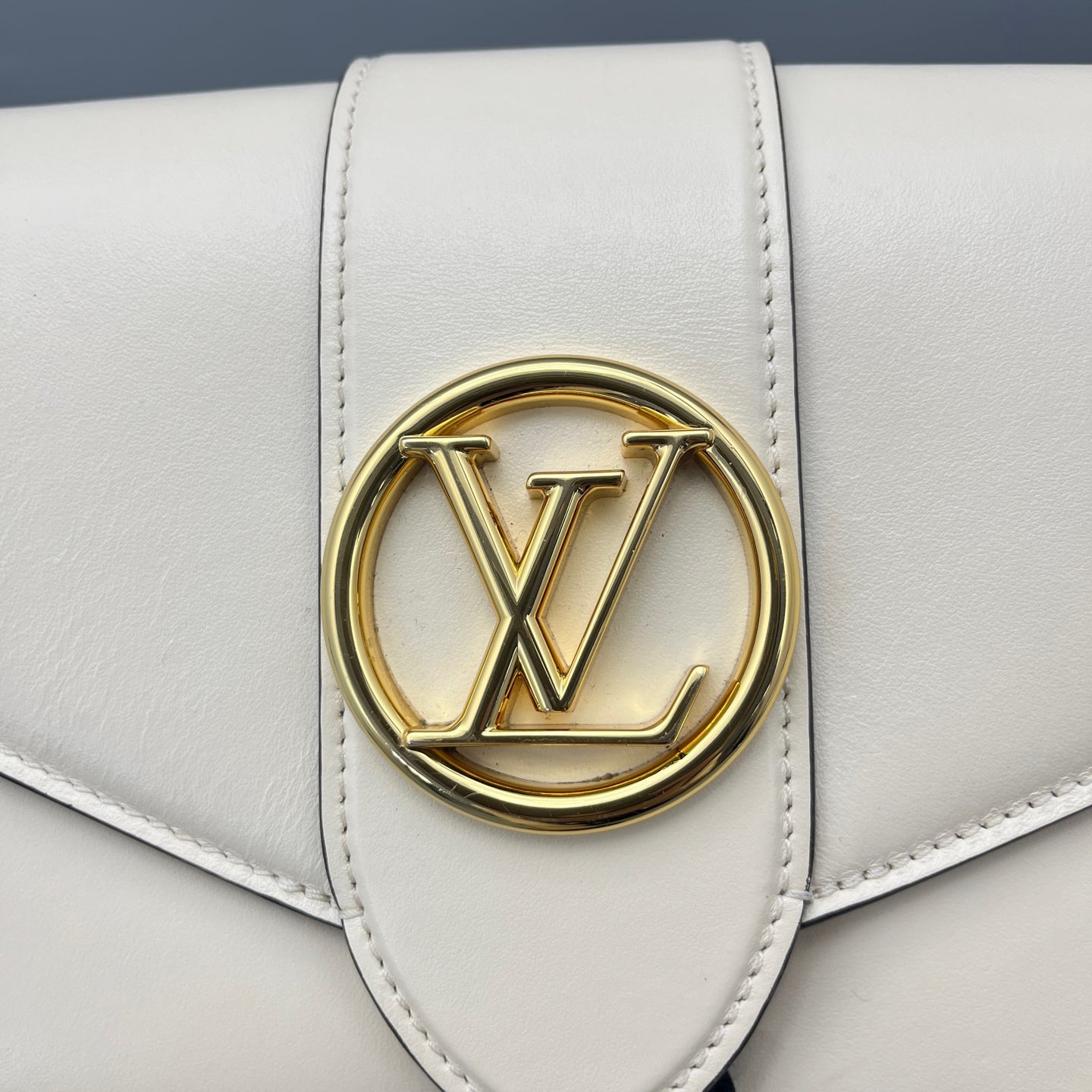 Louis Vuitton - Pont 9 - Leather - White - (Small)
