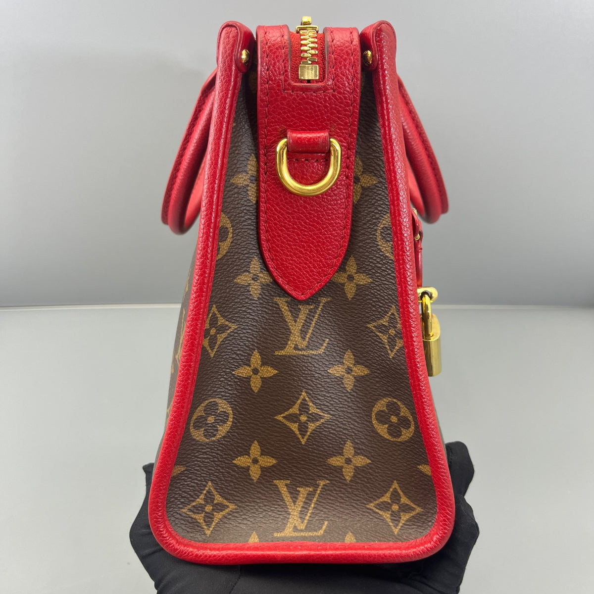 Louis Vuitton - Popincourt - Leather - Brown - (medium)