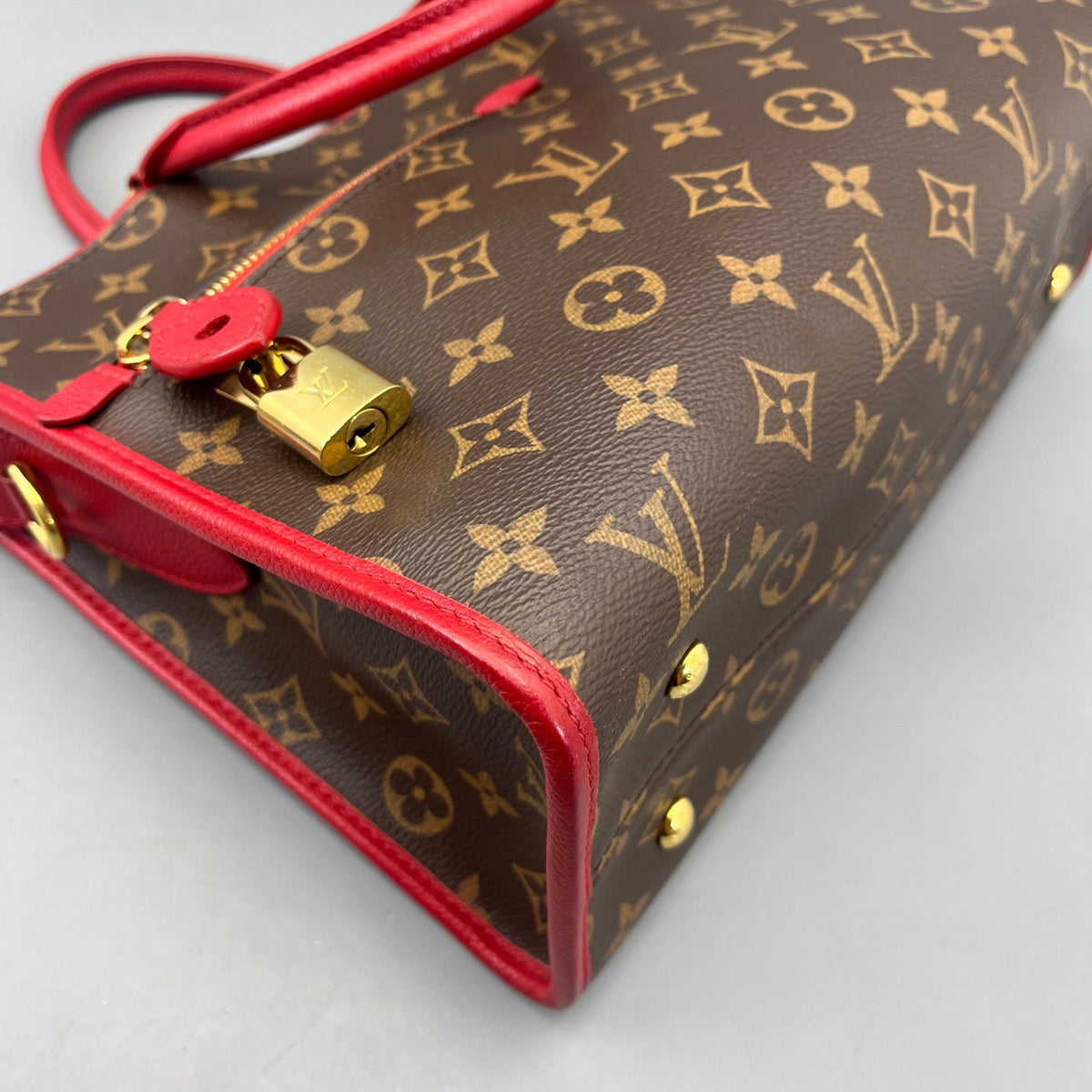 Louis Vuitton - Popincourt - Leather - Brown - (medium)