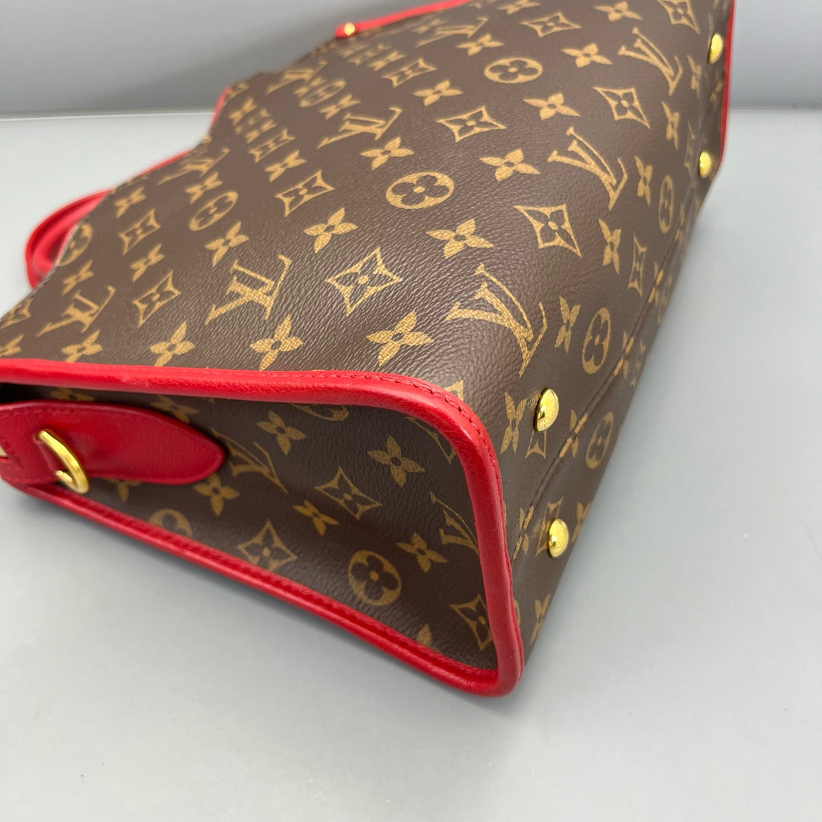 Louis Vuitton - Popincourt - Leather - Brown - (medium)