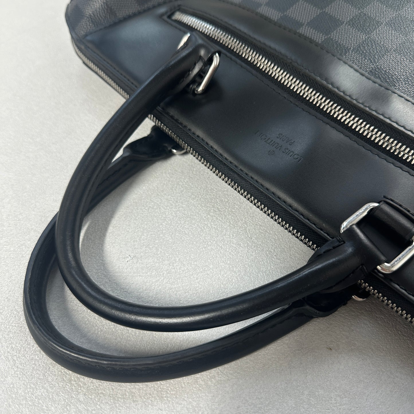 Louis Vuitton - Porte-Documents Voyage PM - Synthetic - Black - (medium)