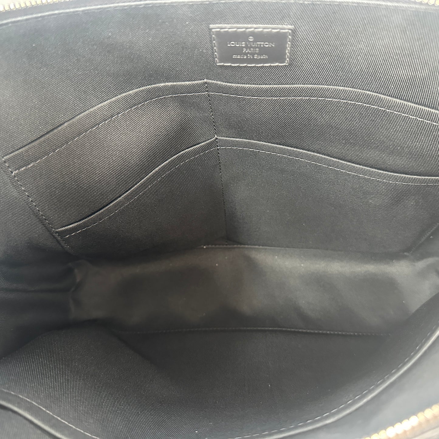 Louis Vuitton - Porte-Documents Voyage PM - Synthetic - Black - (medium)