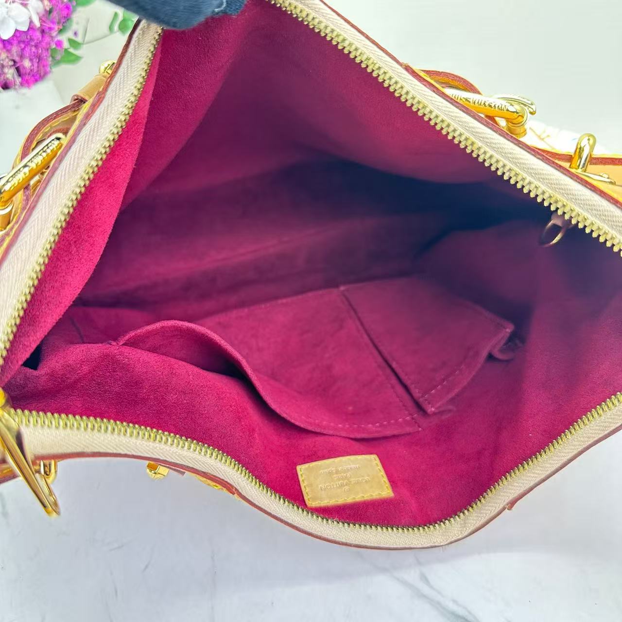 Louis Vuitton - Priscilla - Monogram Multicolore canvas with Vachetta leather trim - Multicolour - (medium)