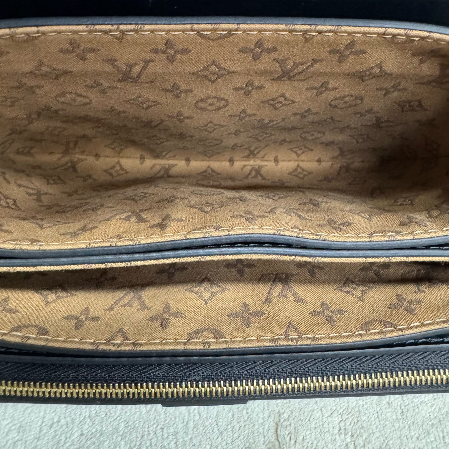 Louis Vuitton - Rendez-Vous - Leather - Black - (mini)