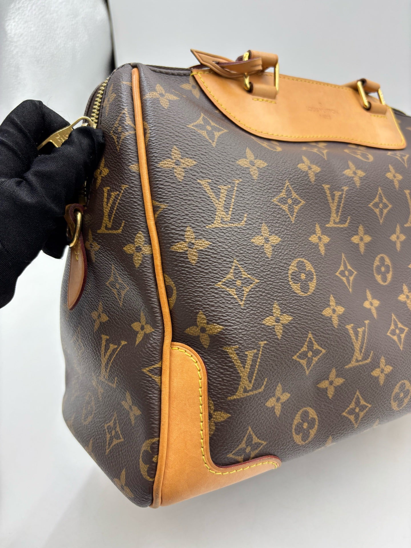 Louis Vuitton - Retiro - Leather - Brown - (medium)