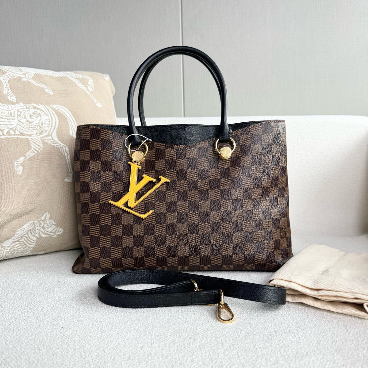 Louis Vuitton - Riverside - Leather - Brown - (Not specified)