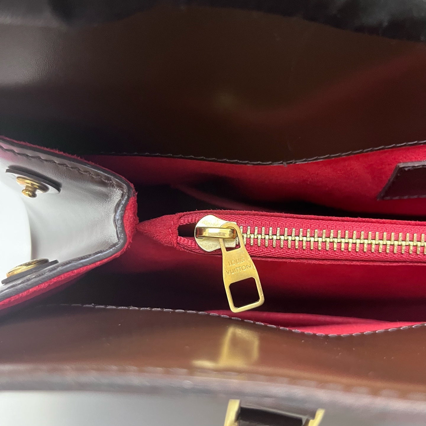 Louis Vuitton - Rivoli - Synthetic - Brown - (medium)