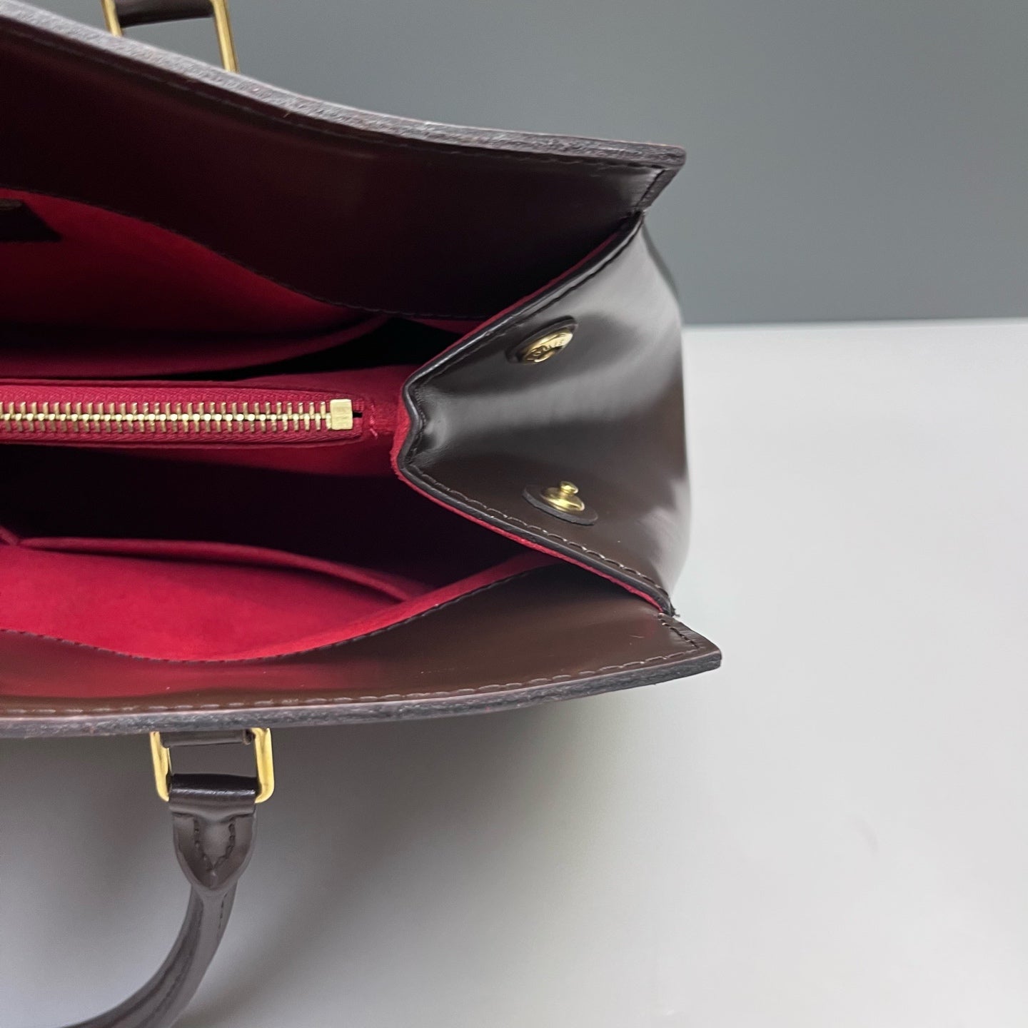 Louis Vuitton - Rivoli - Synthetic - Brown - (medium)