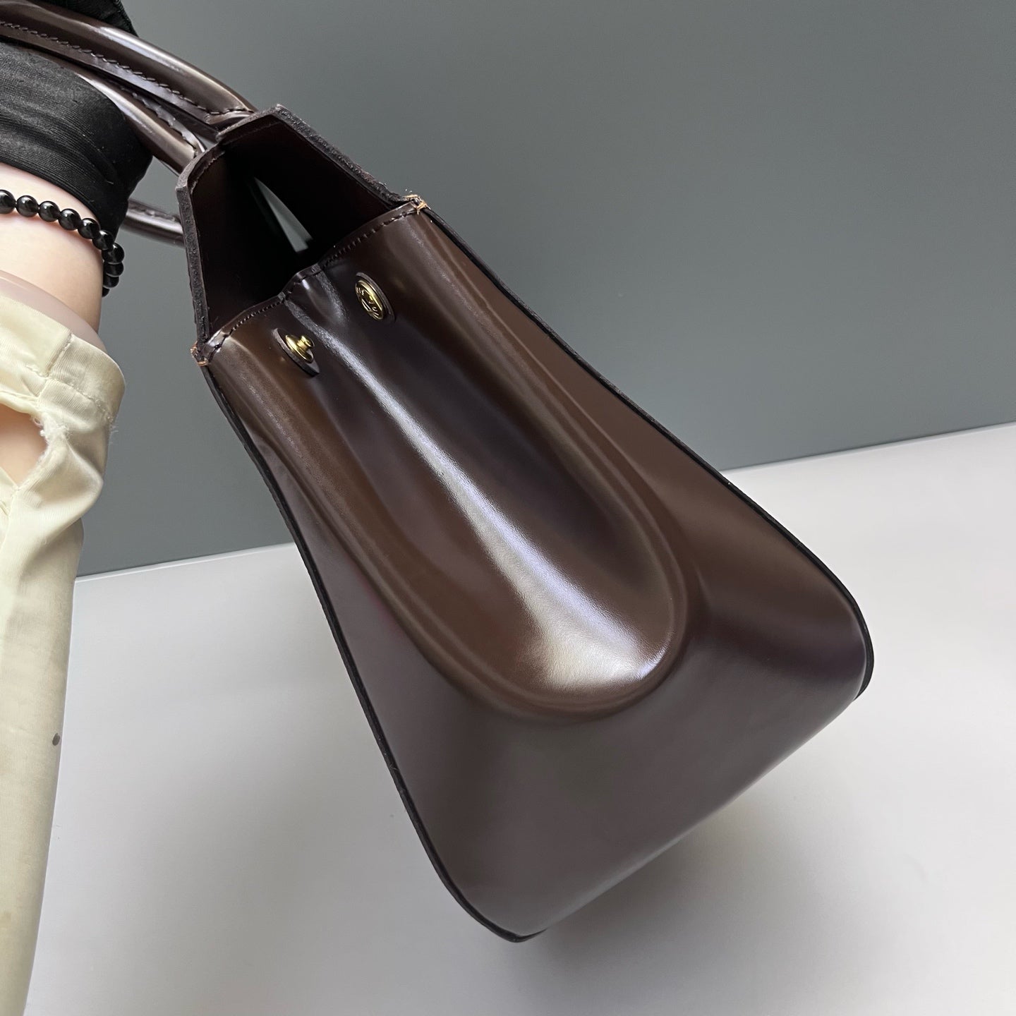 Louis Vuitton - Rivoli - Synthetic - Brown - (medium)