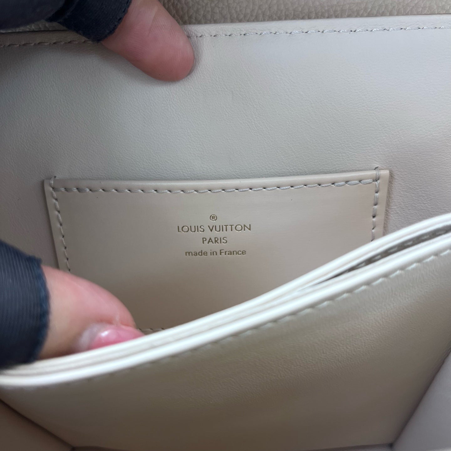 Louis Vuitton - Rose des Vents - Taurillon leather - Beige - (Medium)