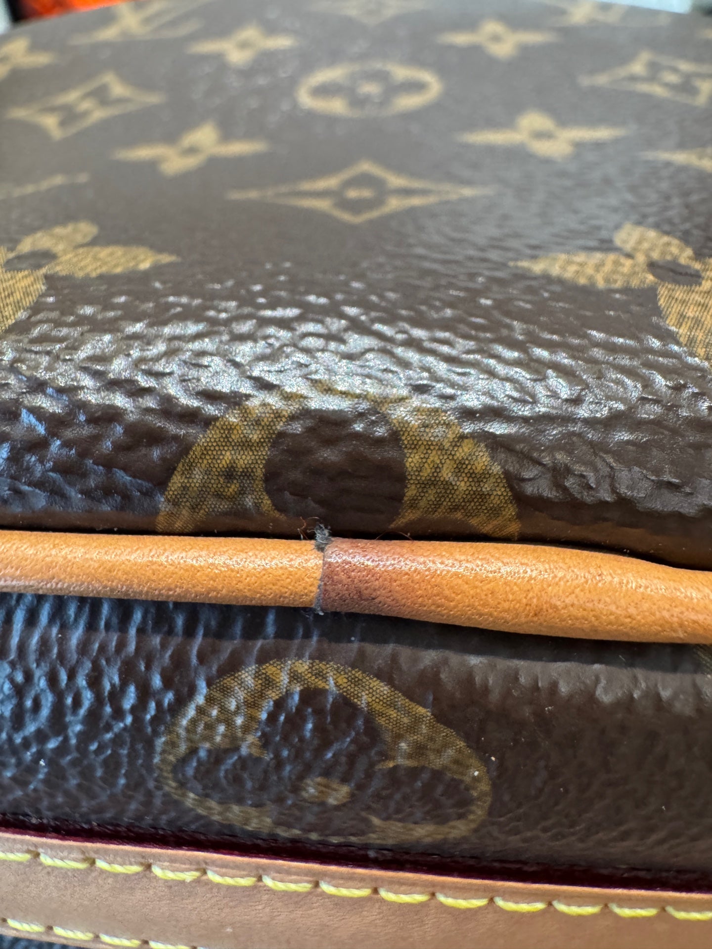 Louis Vuitton - Round Bag - Leather - Brown - (small)