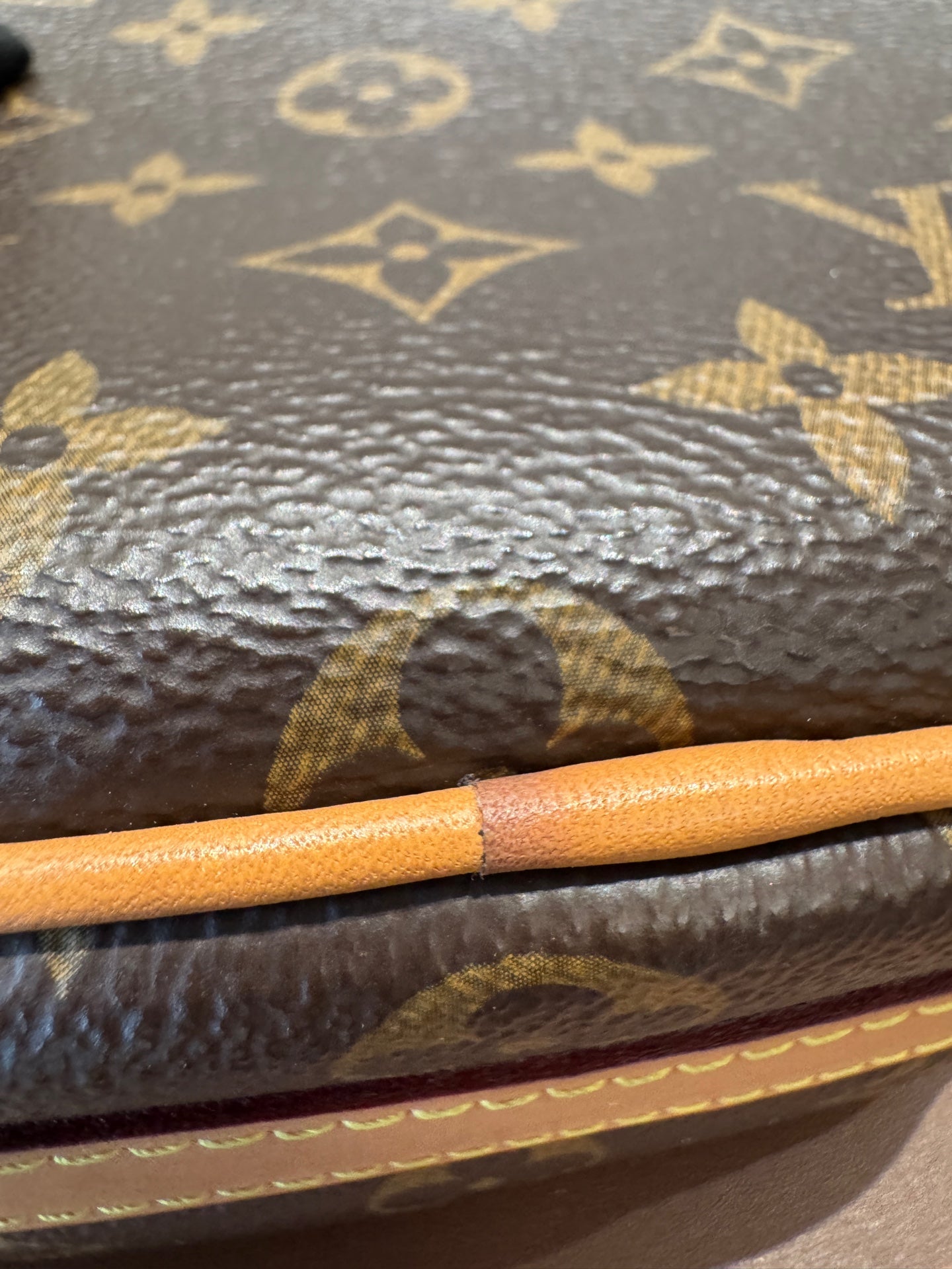 Louis Vuitton - Round Bag - Leather - Brown - (small)