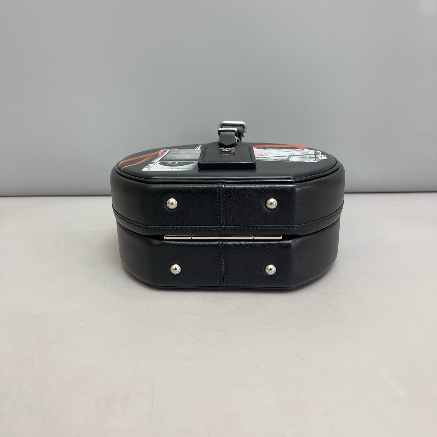 Louis Vuitton - Round Bag with Badge Limited Edition - Leather - Black - (mini)