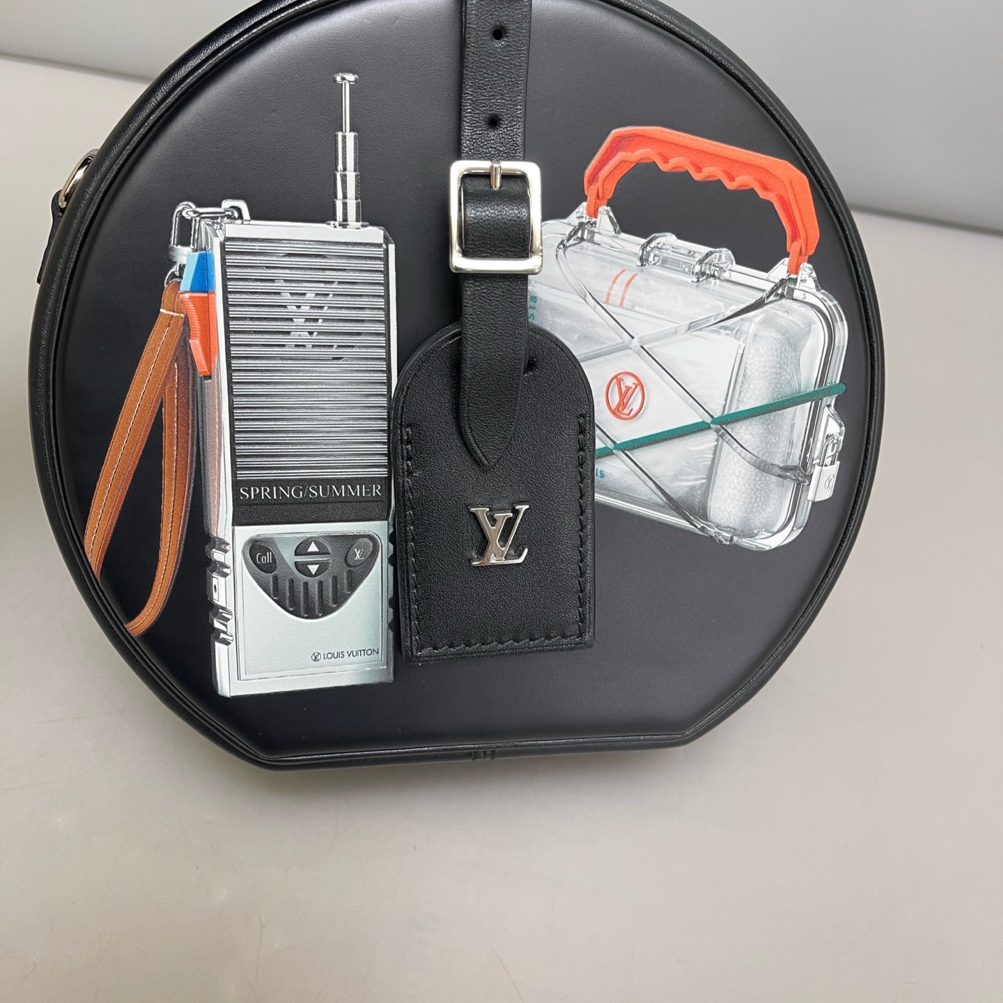 Louis Vuitton - Round Bag with Badge Limited Edition - Leather - Black - (mini)