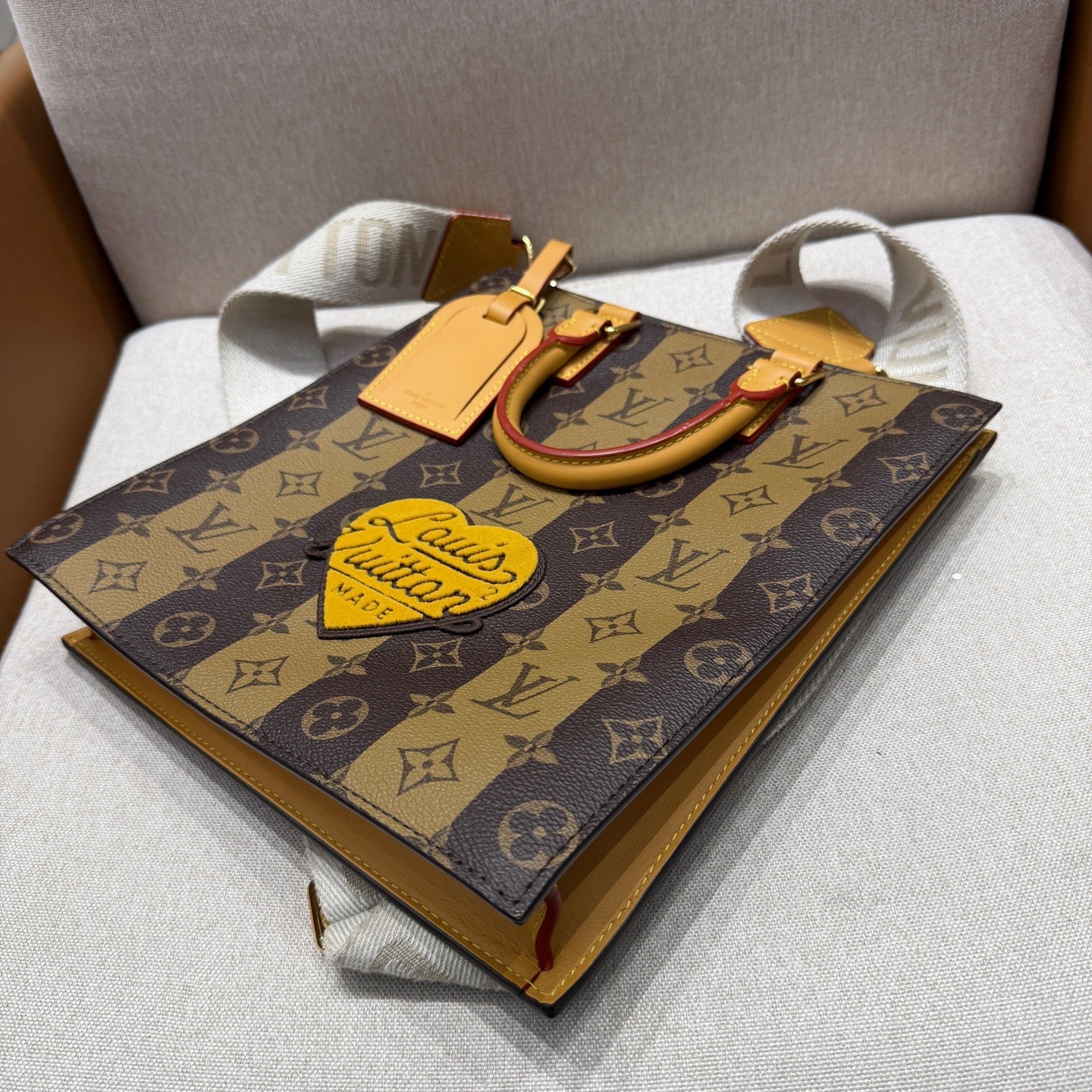 Louis Vuitton - Sac Plat Messenger - Coated Canvas with Leather Trim - Brown - (small)