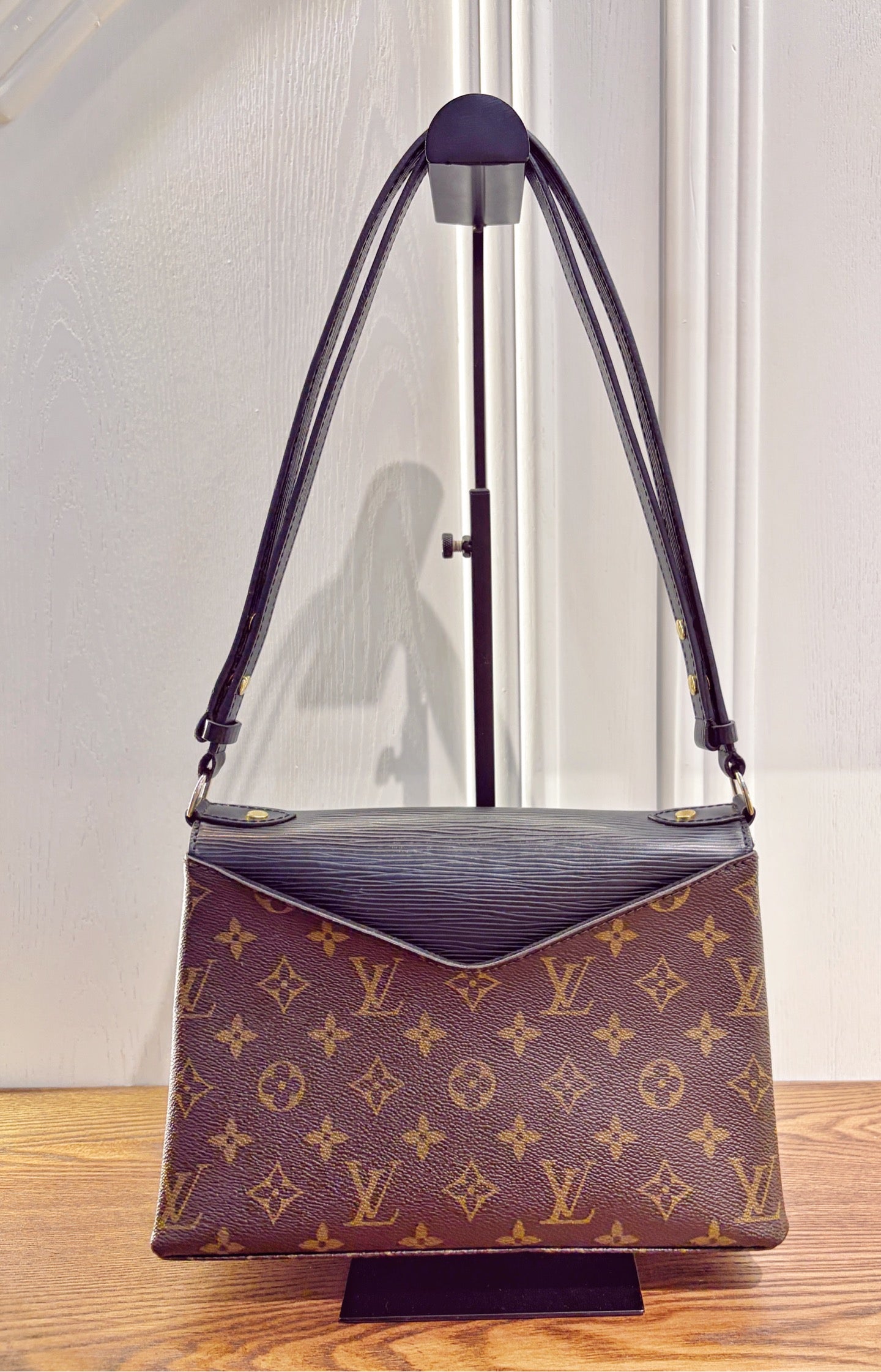 Louis Vuitton - Saint Michel - Leather - Brown - (mini)