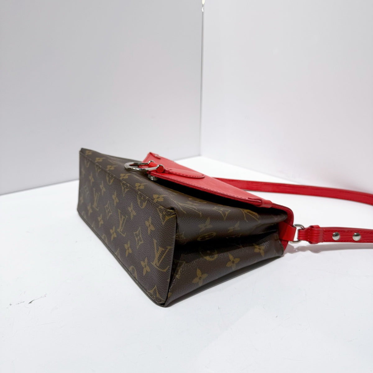Louis Vuitton - Saint Michel - Leather - Multicolour - (small)