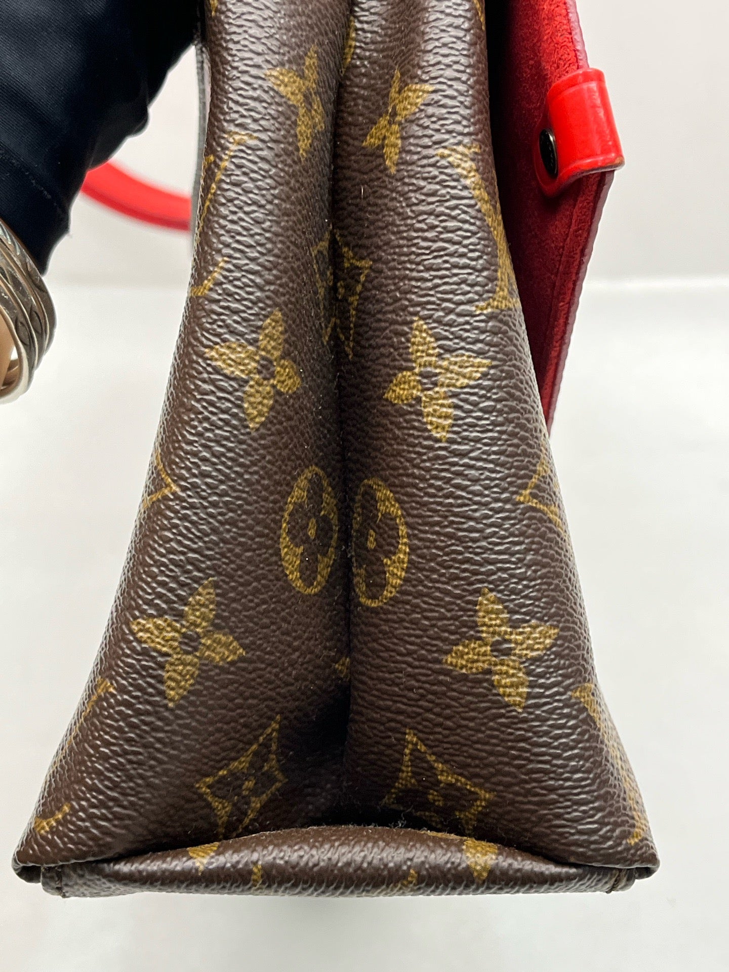 Louis Vuitton - Saint Michel - Leather - Multicolour - (small)