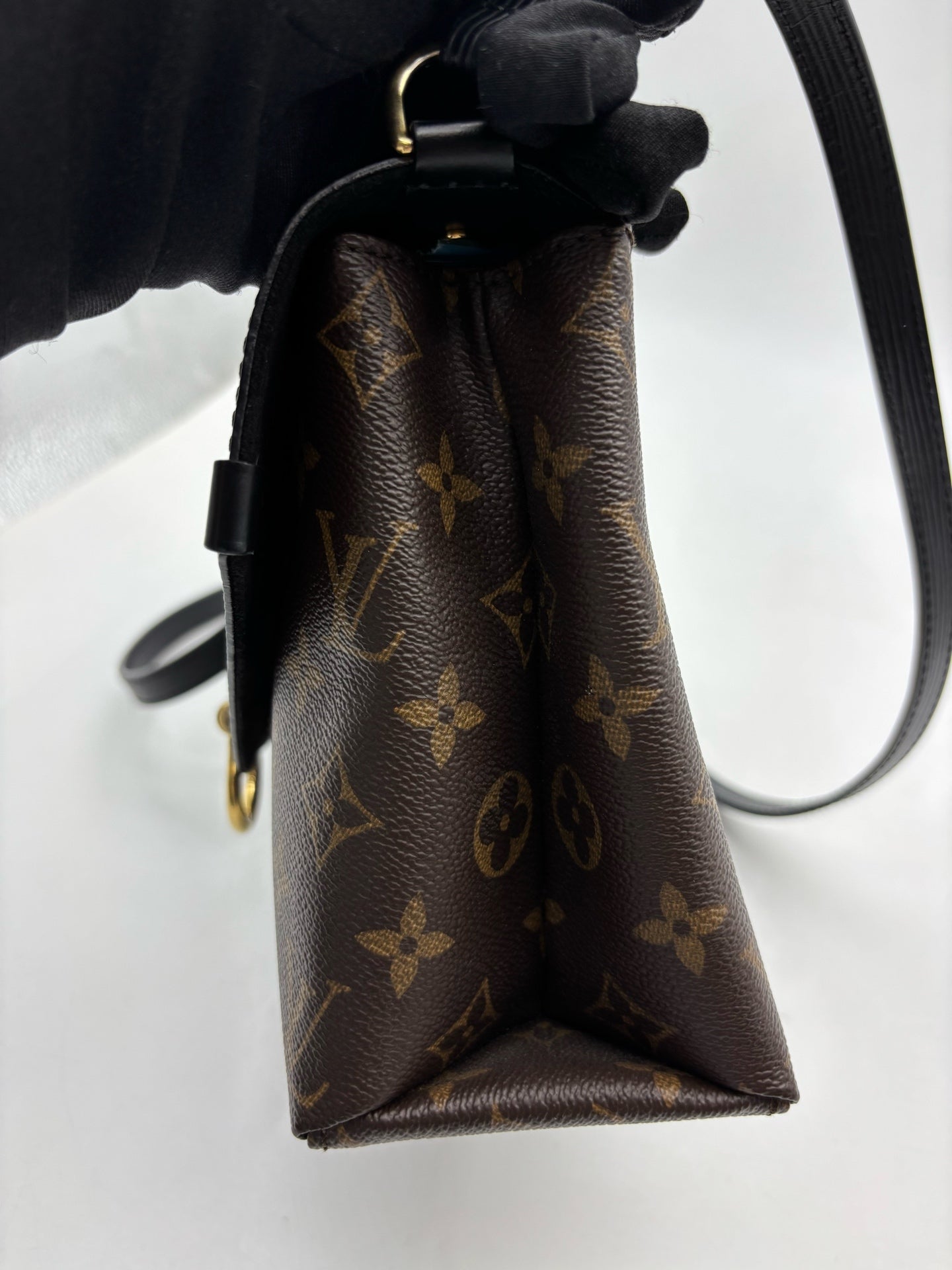 Louis Vuitton - Saint Michel - Leather - Multicolour - (small)