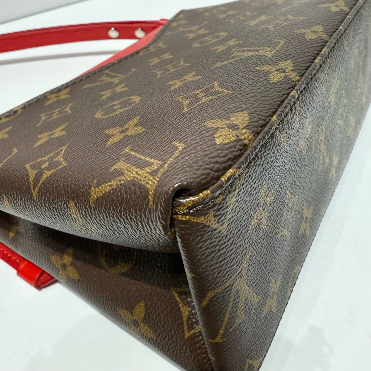 Louis Vuitton - Saint Michel - Leather - Multicolour - (small)