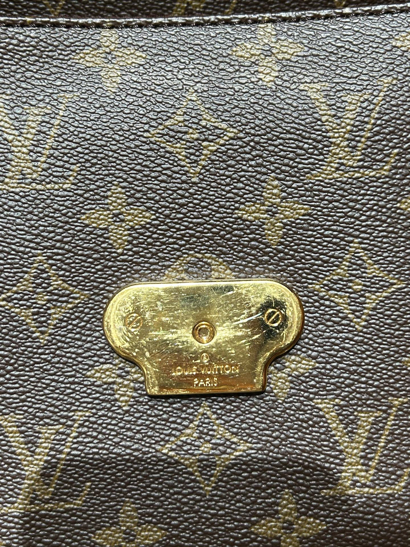Louis Vuitton - Saint Placide - Leather - Burgundy - (medium)