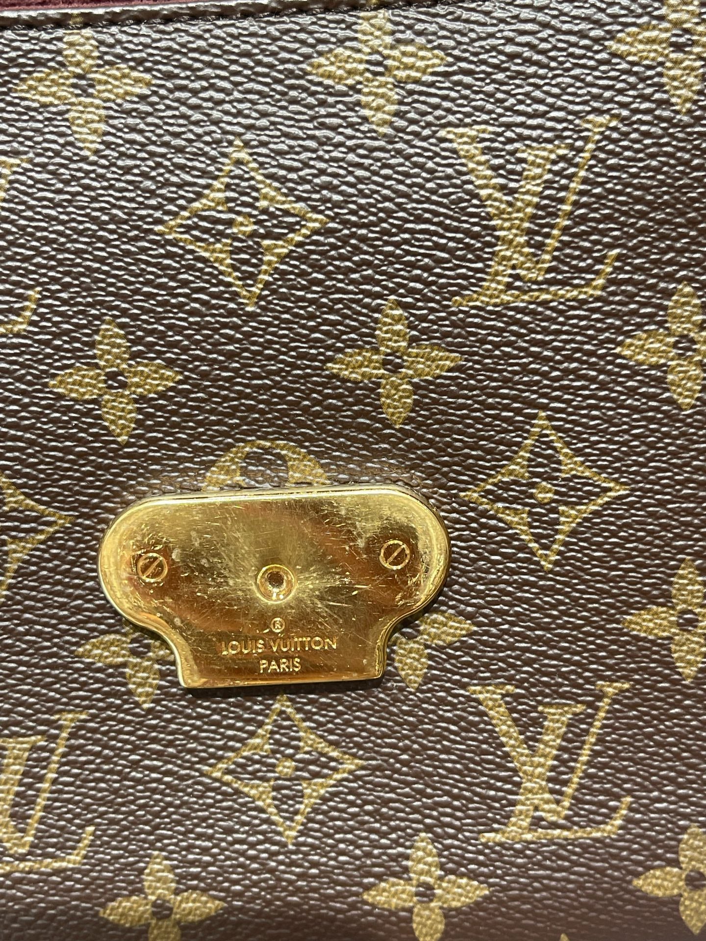 Louis Vuitton - Saint Placide - Leather - Burgundy - (medium)