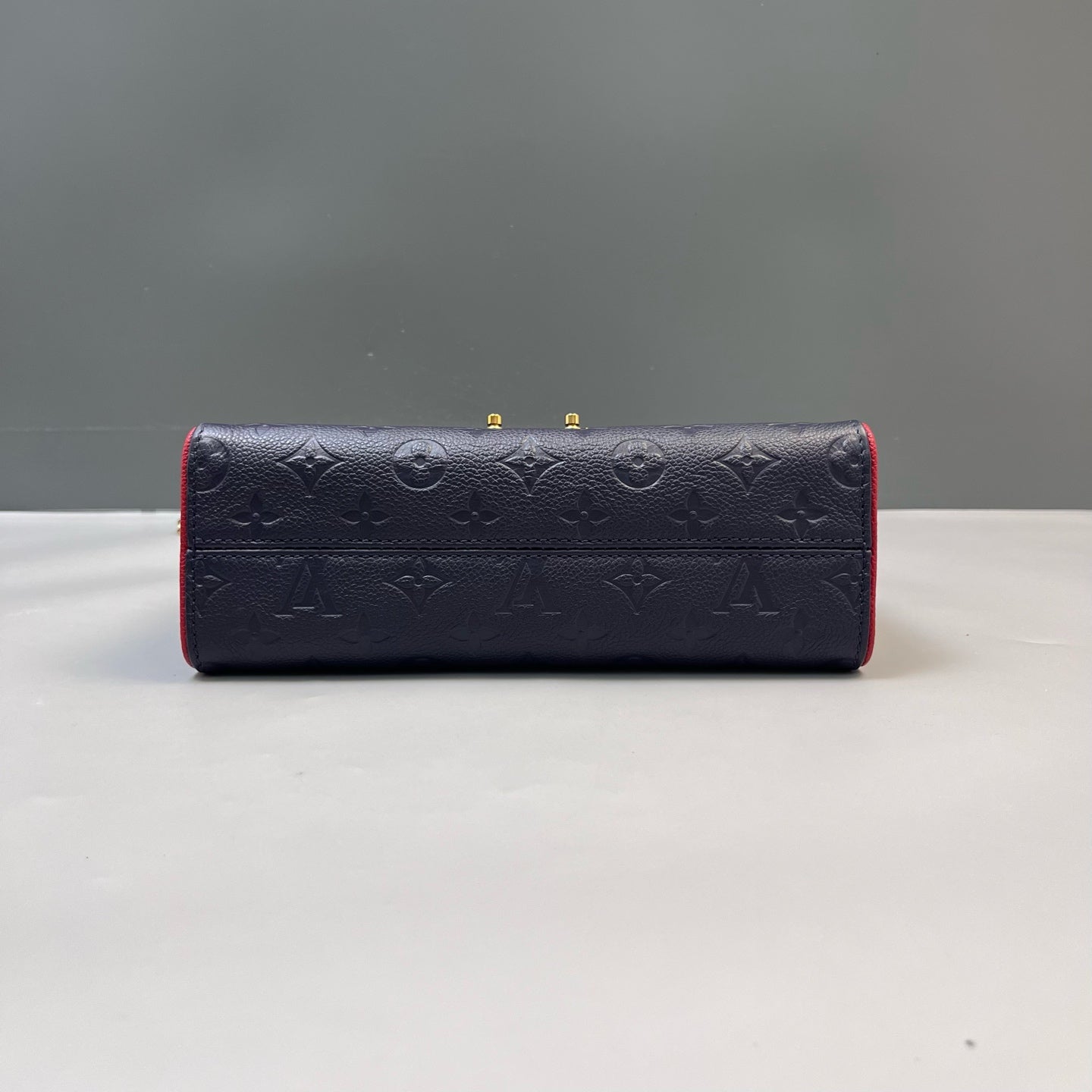 Louis Vuitton - Saint Sulpice - Leather - Navy - (medium)