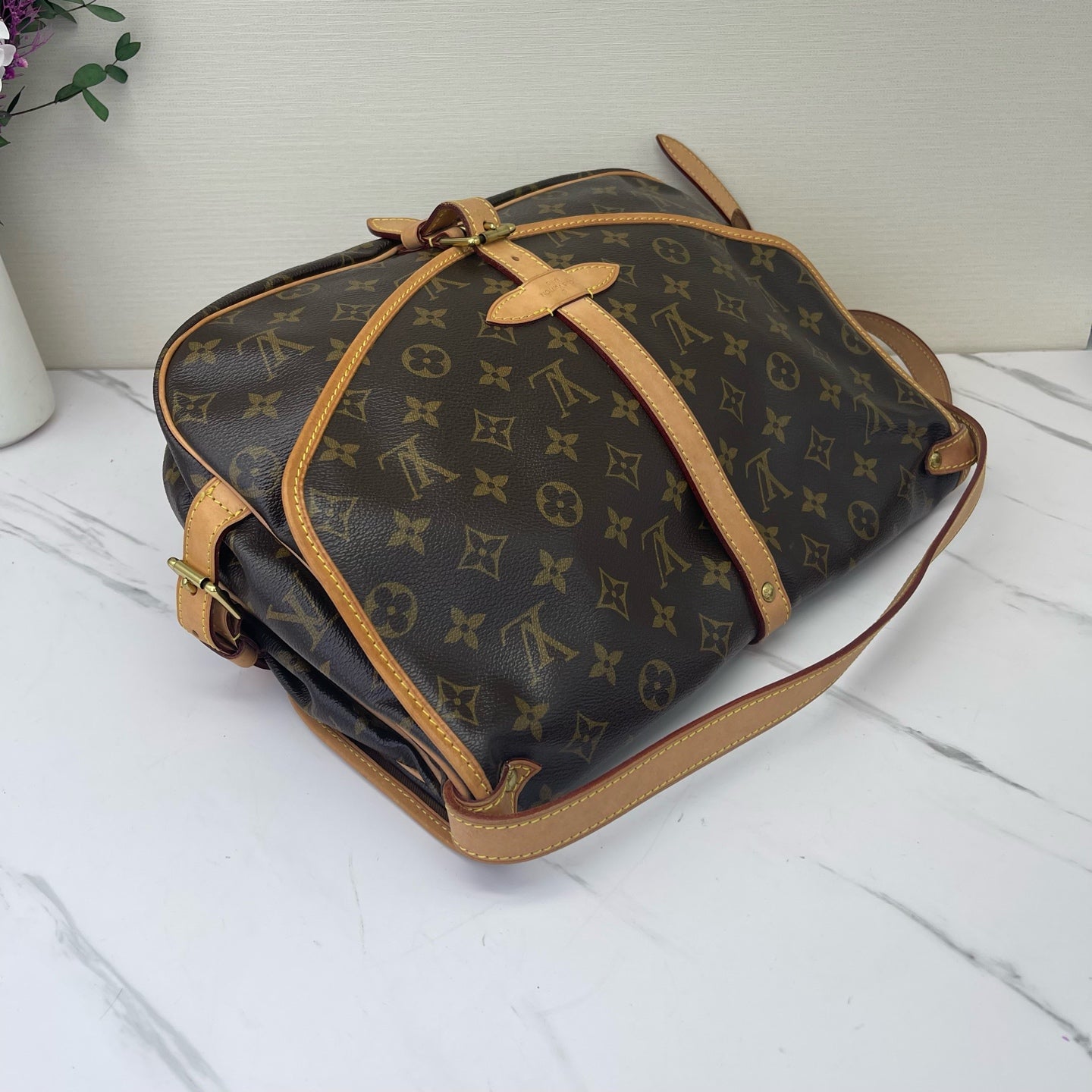 Louis Vuitton - Saumur - Leather - Brown - (large)