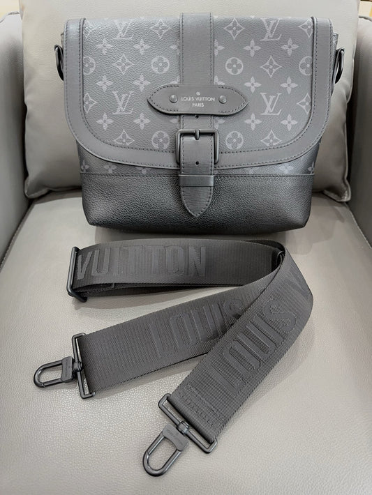 Louis Vuitton - Saumur - Leather - Grey - (medium)