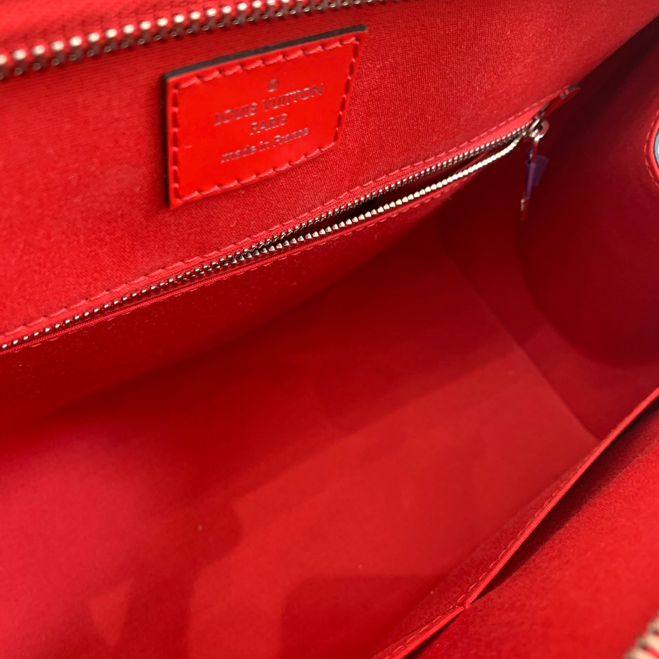 Louis Vuitton - Saumur - Leather - Red - (medium)