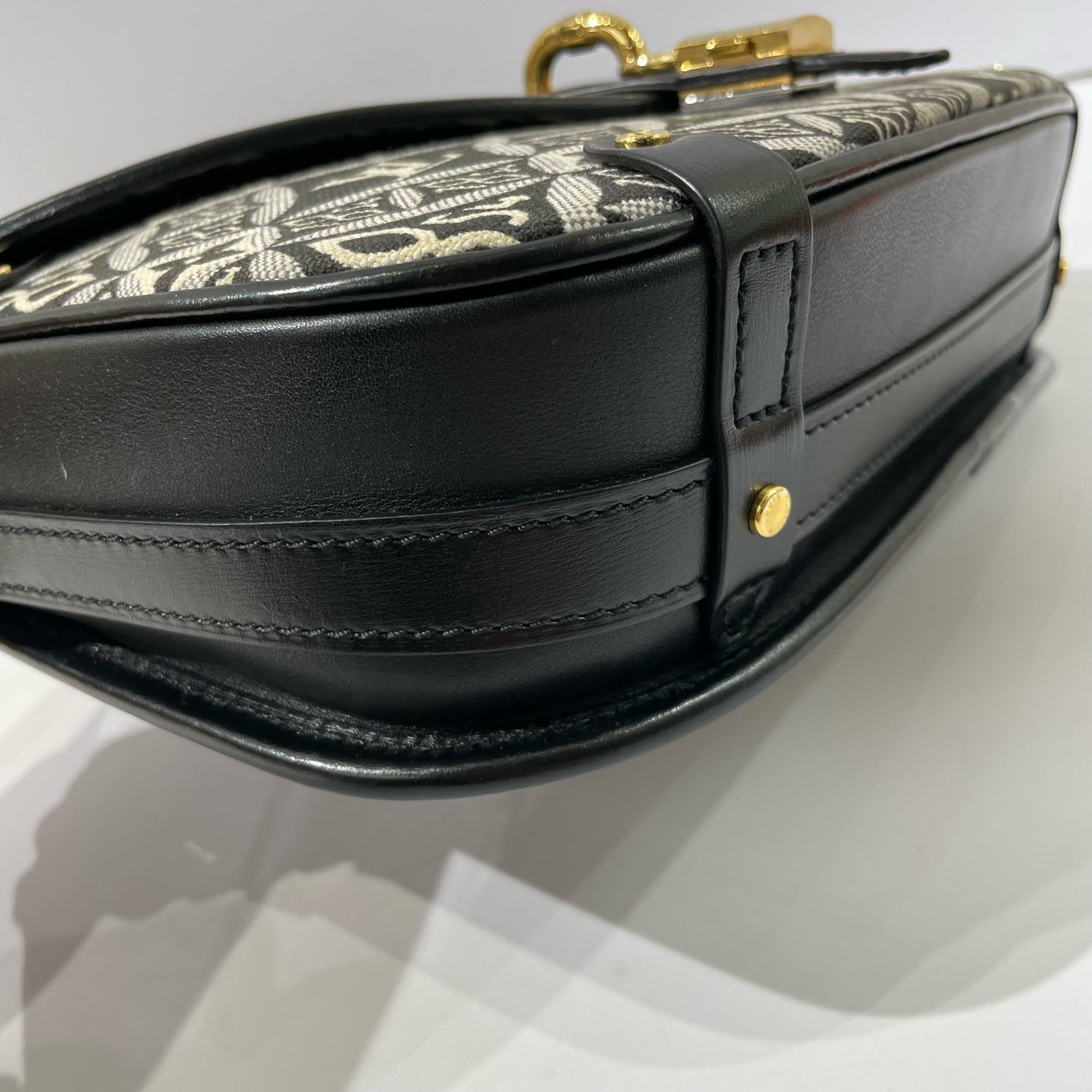 Louis Vuitton - Saumur Since 1854 Messenger Bag - Jacquard Canvas and Smooth Leather - Black and Beige with Gold-Tone Hardware - (Medium)